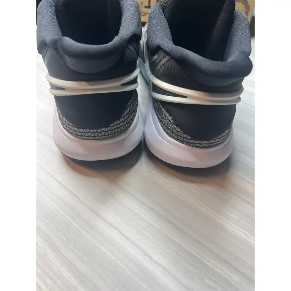 Brand new Nike Kyrie 8 size 6.5. Youth in the box.